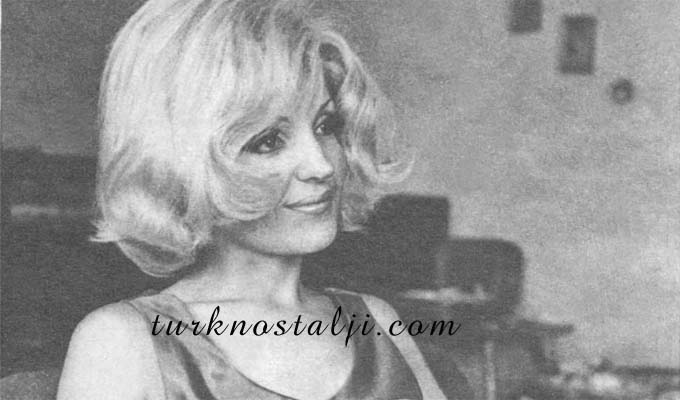 Ayla Dikmen: Alkışlanmak için yaratılmışım