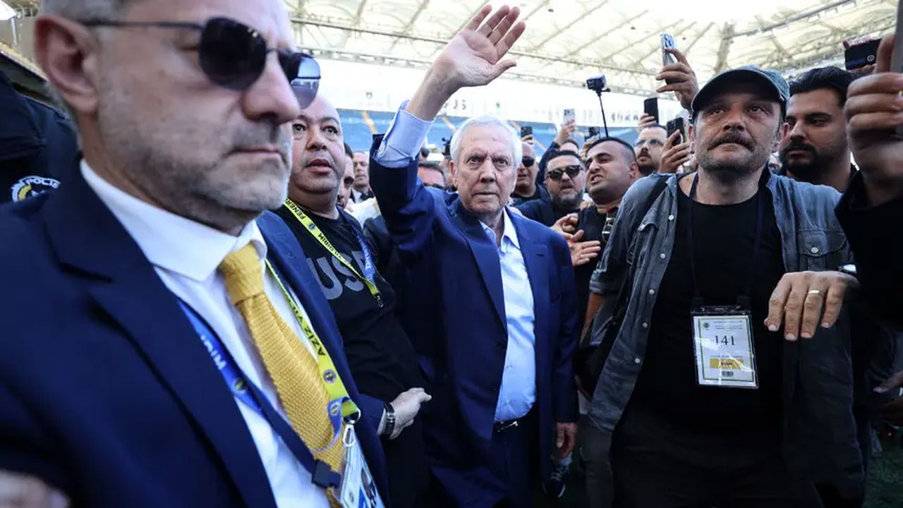 Fenerbahçe’de seçim tamamlandı! Aziz Yıldırım yeniden başkan seçildi